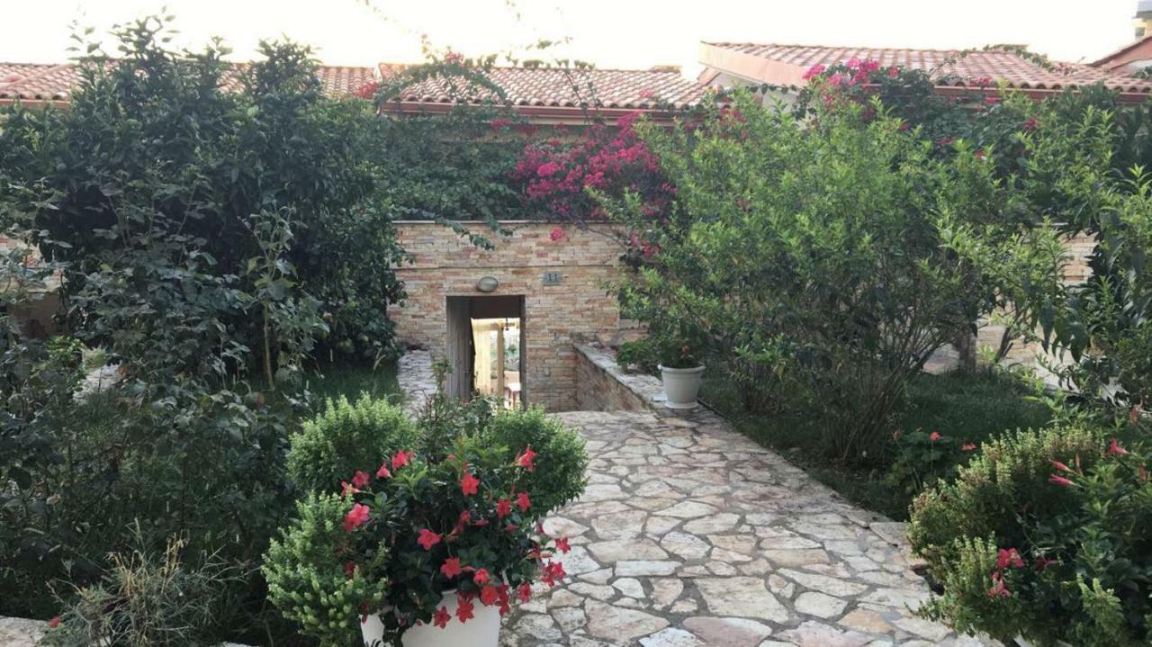 Bougainville Bay Resort - Villa 11 Sarandë Eksteriør billede